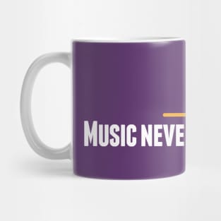 Music never sleeps (white) Mug